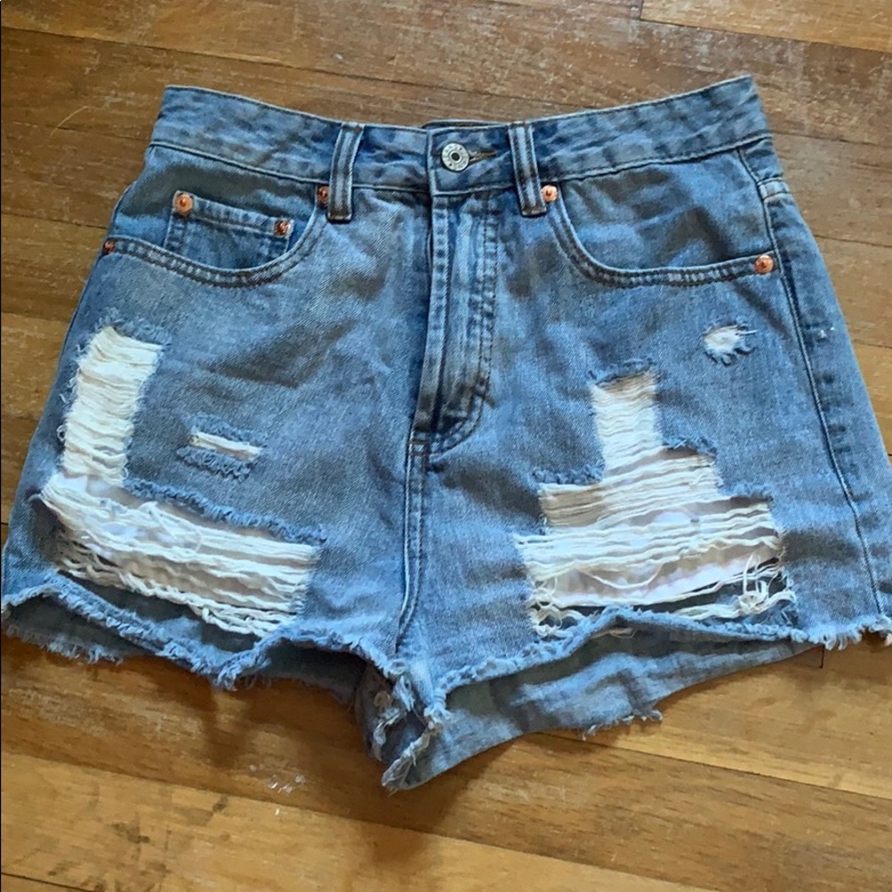 Denim destroyed high waisted jean shorts